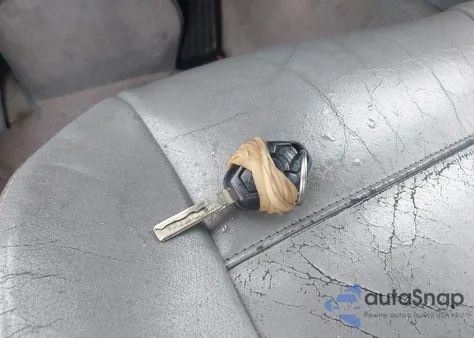 2005 BMW 325Ci Ci z USA, uszkodzony, nr VIN WBABW33475PL34822